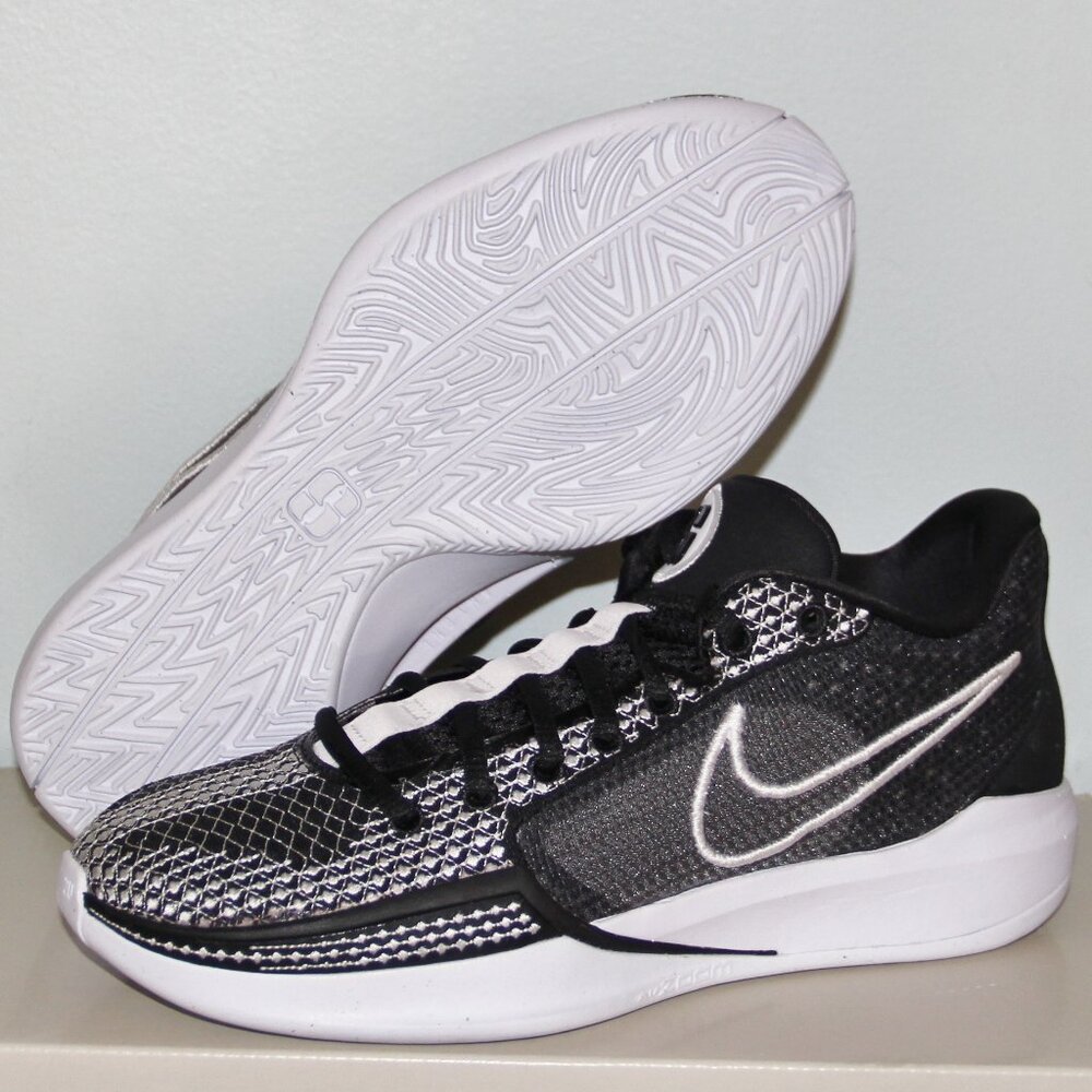 Nike Sabrina 1 TB Black White Basketball Shoes Womens 7